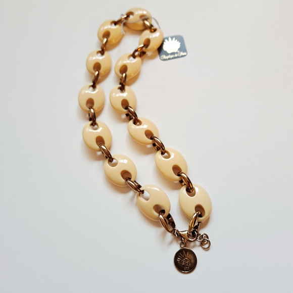 Angelique de Paris Cream Chain Link Necklace - Picture 3 of 4